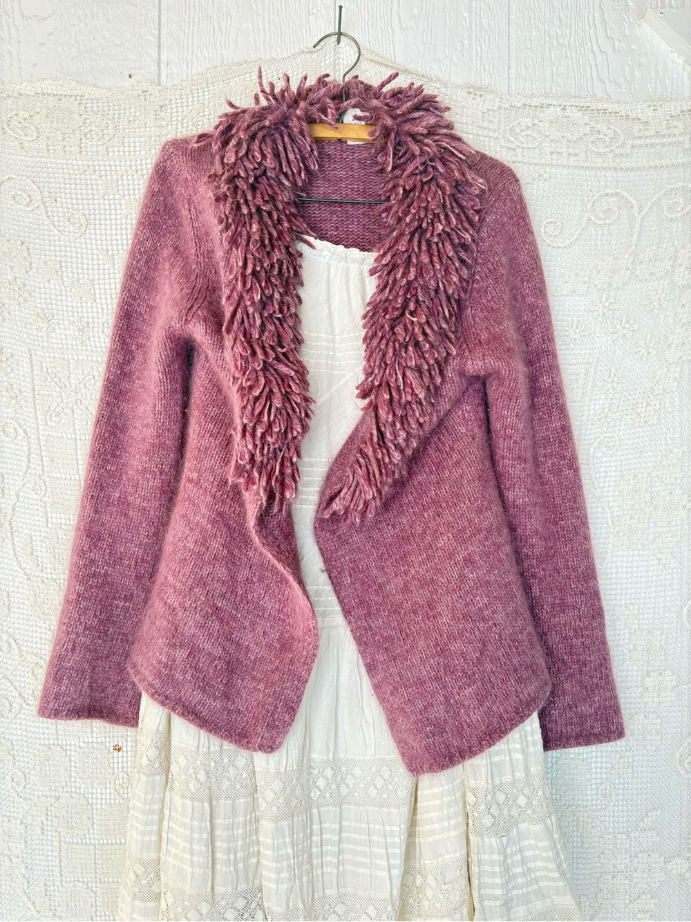 Cardigan Lavender 38 %Angora 5%Lambswool 57% Nylon
